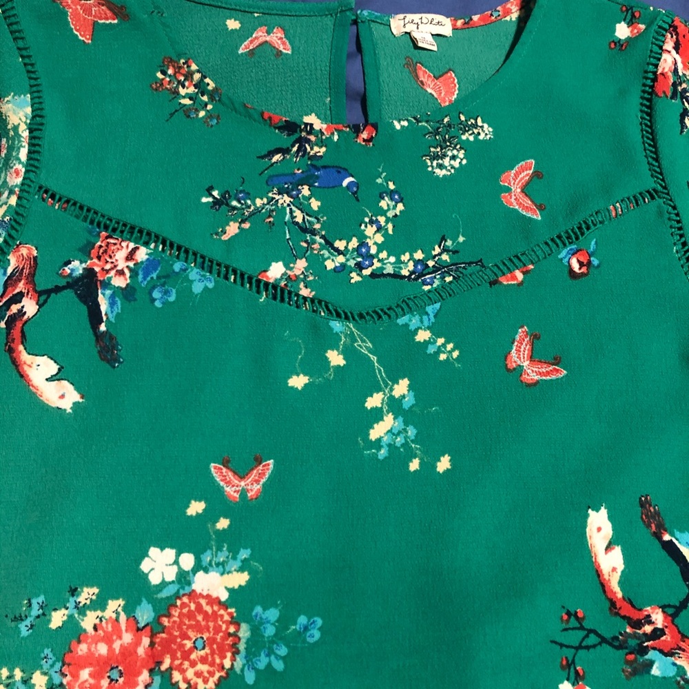 Women’s Blouse